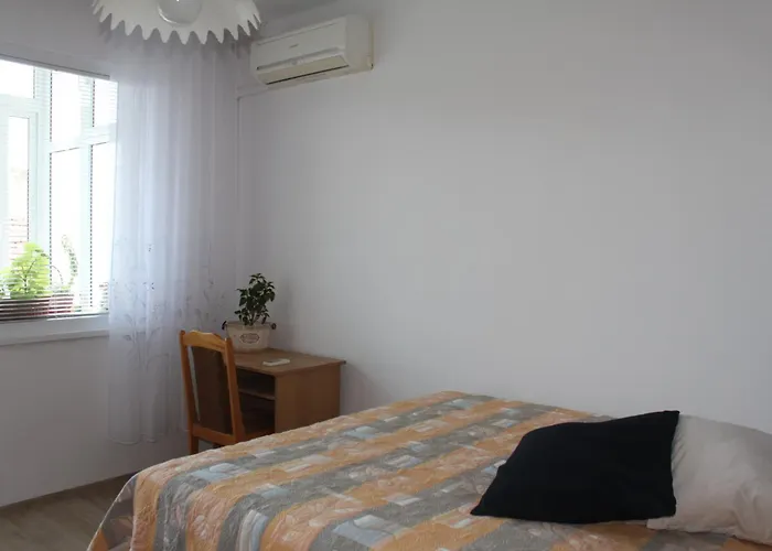 Sunny Cozy Flat In The Centre, Close To Beach, 4 Rooms, 105Sqm