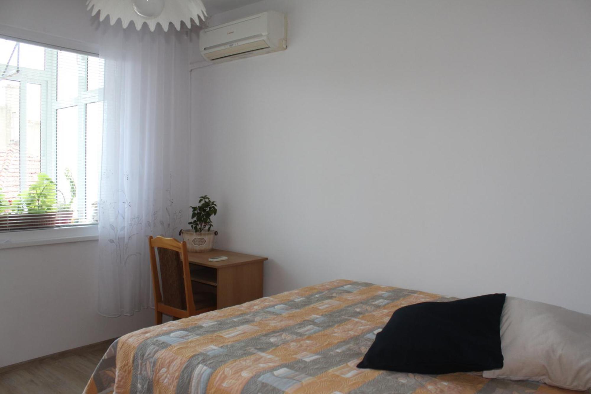 Sunny Cozy Flat In The Centre, Close To Beach, 4 Rooms, 105sqm Appartamento Varna