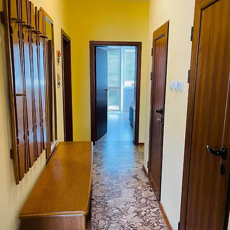 Sunny Cozy Flat In The Centre, Close To Beach, 4 Rooms, 105Sqm Varna Exterior photo
